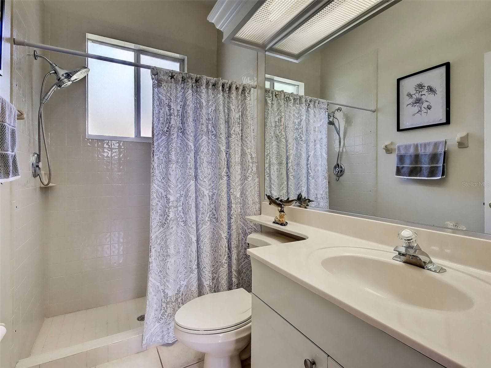 Single Family Residence at 311 WILD PINE WAY, VENICE, photo 43 of 86