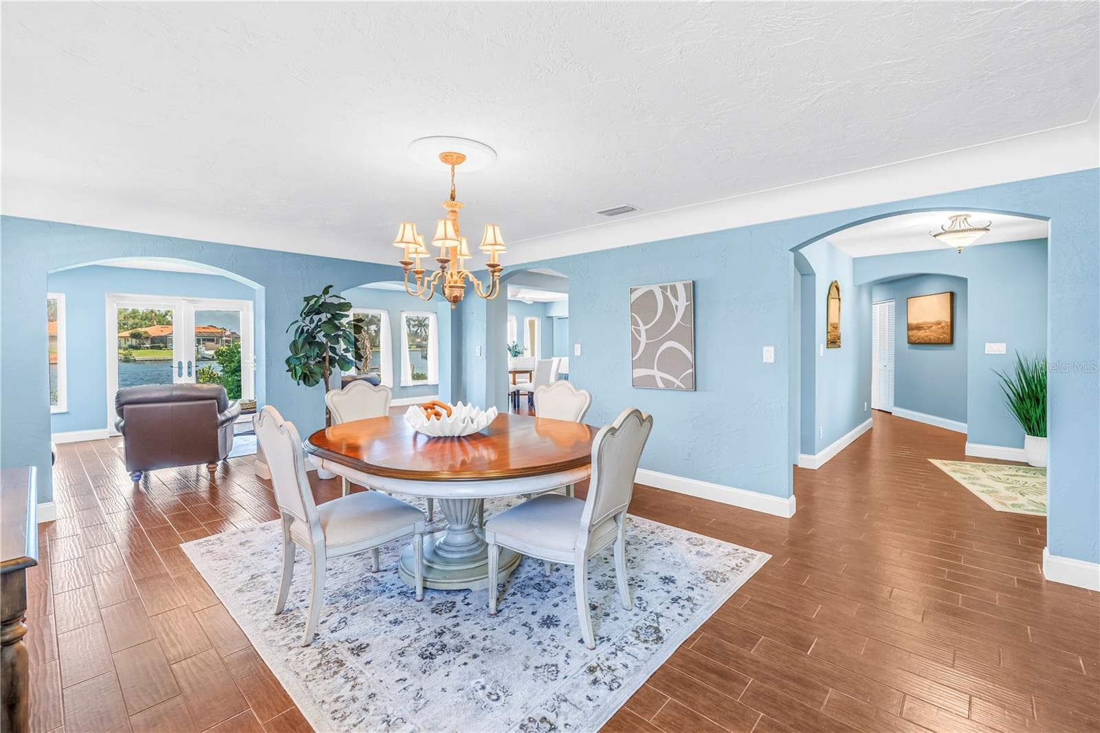 Single Family Residence at 1964 MASSACHUSETTS AVE NE, ST PETERSBURG, photo 11 of 48