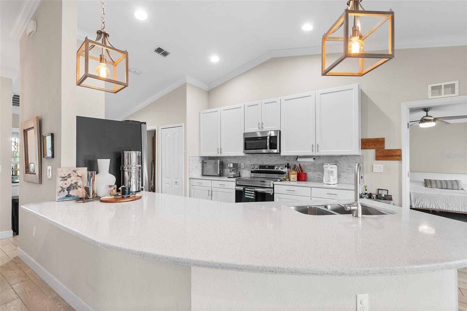 Single Family Residence at 444 LAKE VIEW WAY, AUBURNDALE, photo 17 of 46