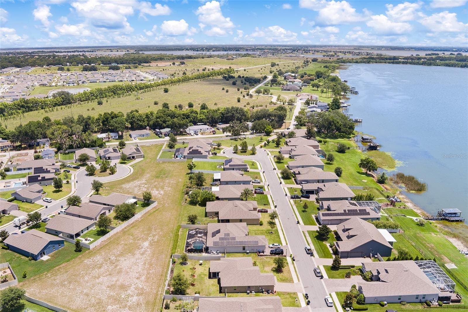 Single Family Residence at 444 LAKE VIEW WAY, AUBURNDALE, photo 42 of 46