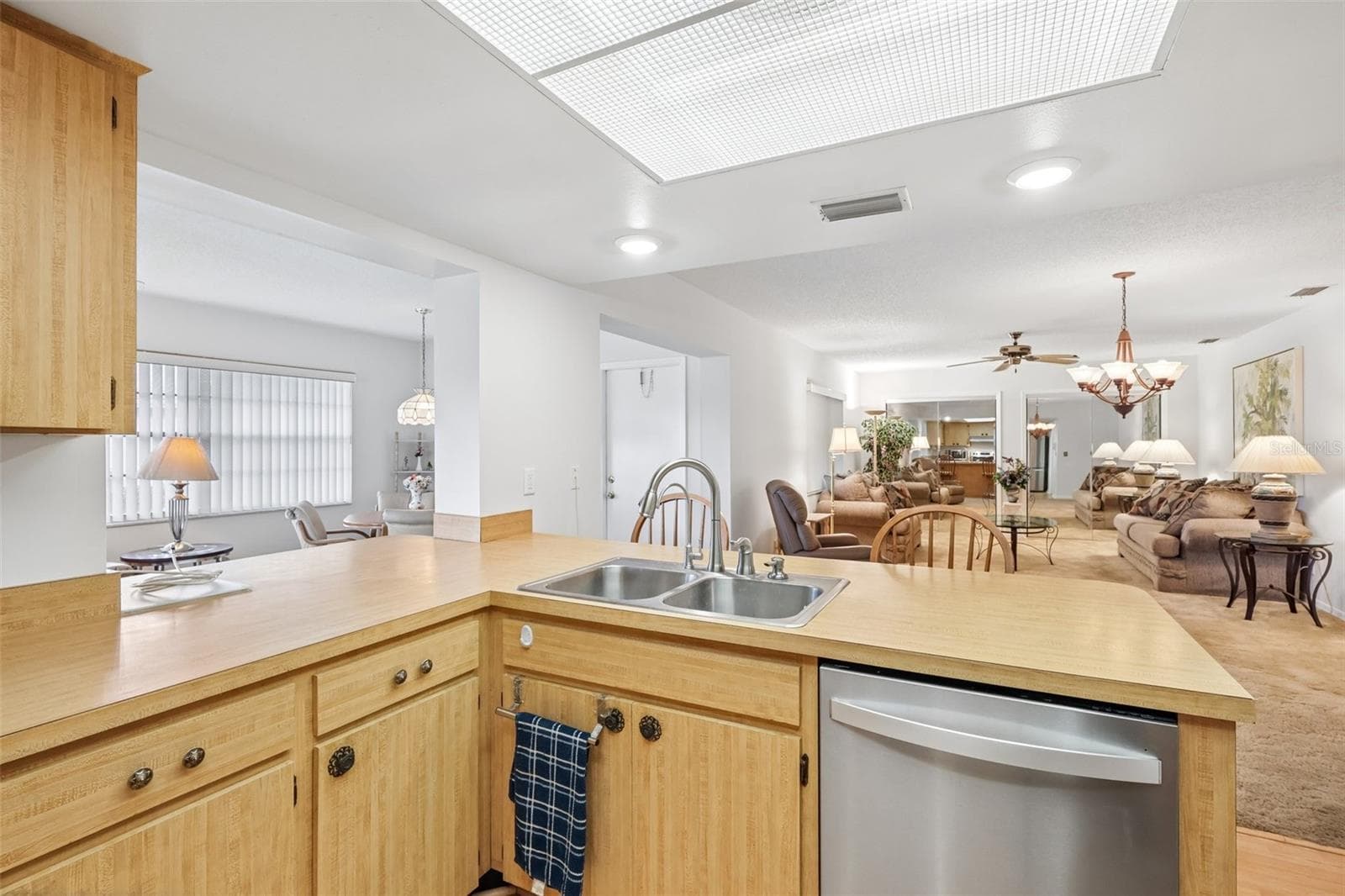 Condominium at 2017 HAMPSTEAD CIR, SUN CITY CENTER, photo 14 of 67