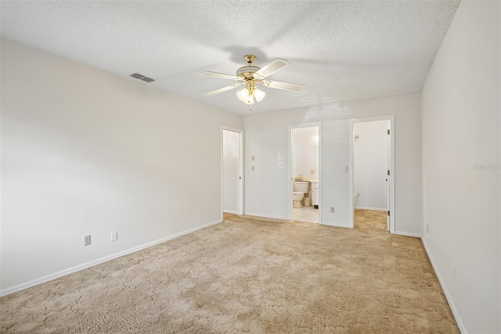 Condominium at 2017 HAMPSTEAD CIR, SUN CITY CENTER, photo 19 of 67