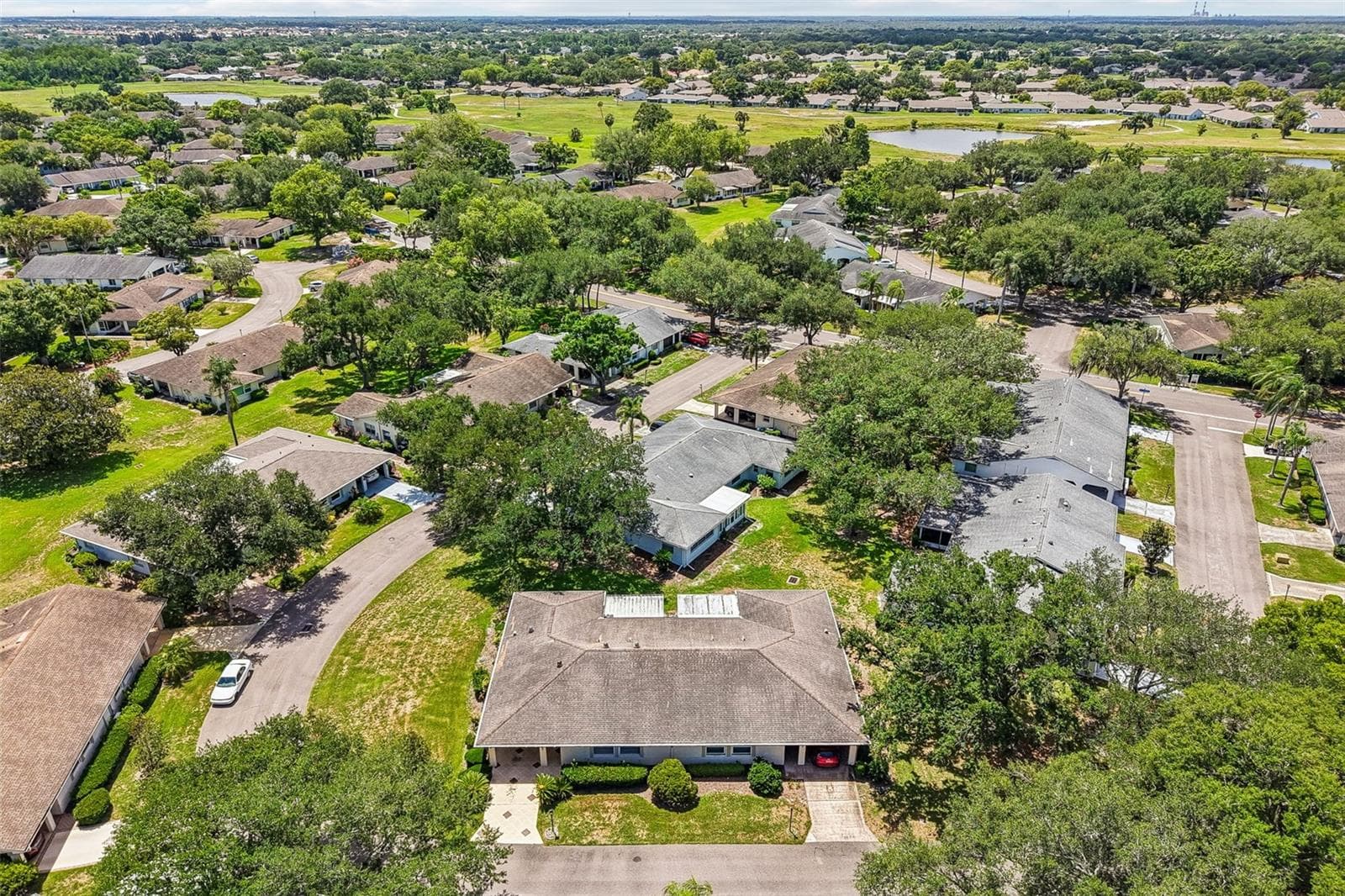 Condominium at 2017 HAMPSTEAD CIR, SUN CITY CENTER, photo 39 of 67