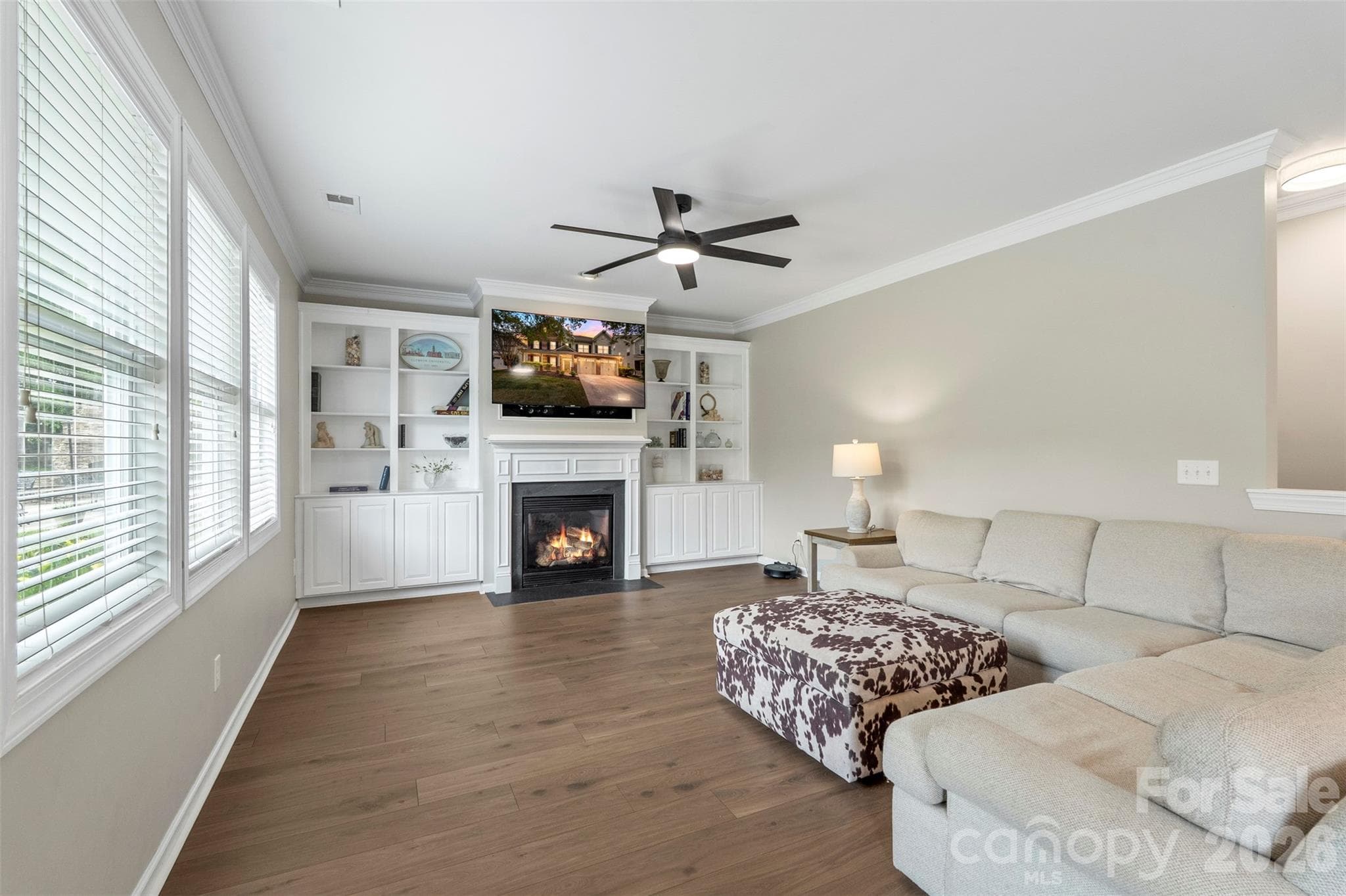 Single Family Residence at Charlotte, photo 15 of 46