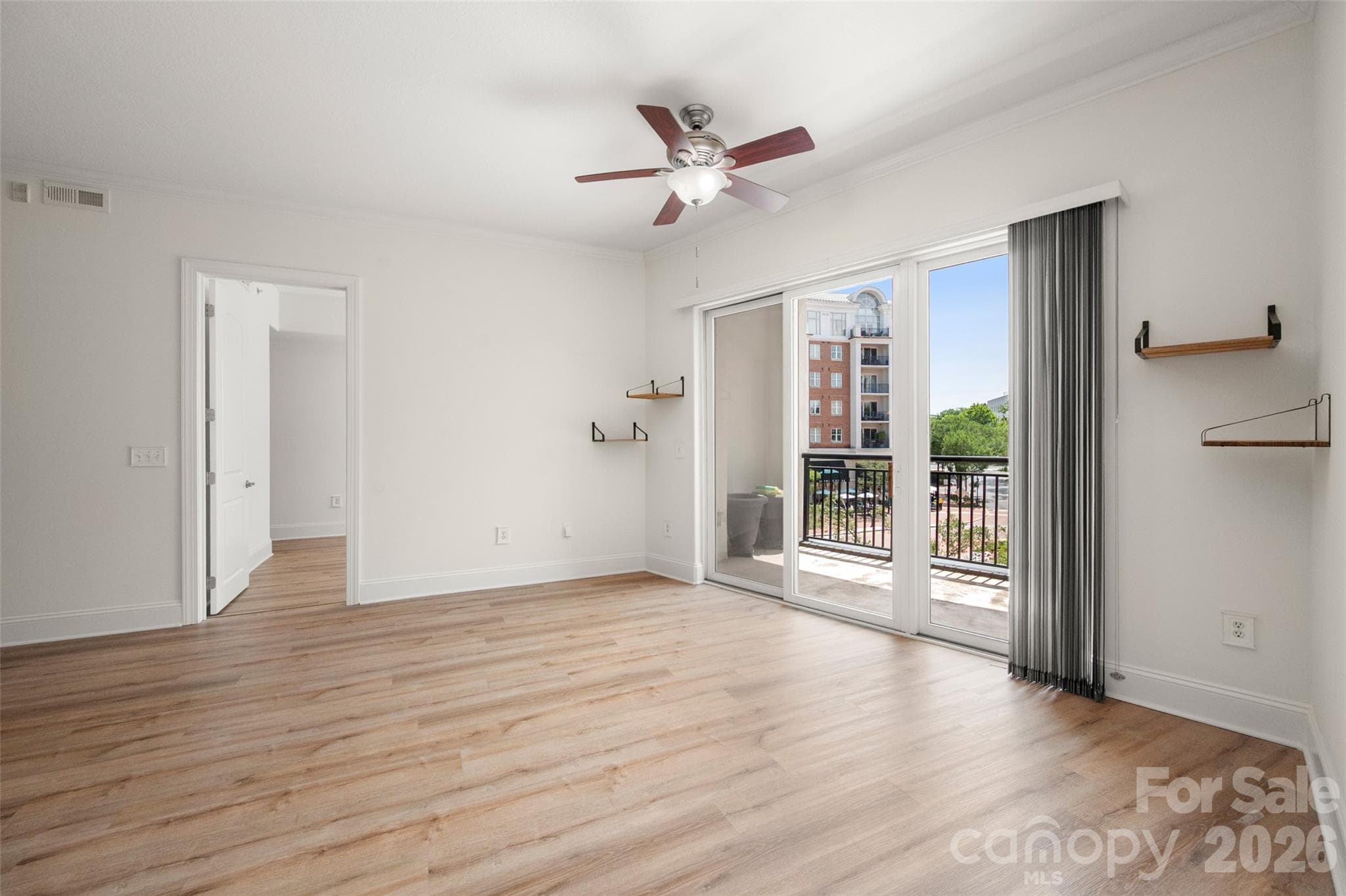 Condominium at 4620 Piedmont Row Drive, Charlotte, photo 9 of 29