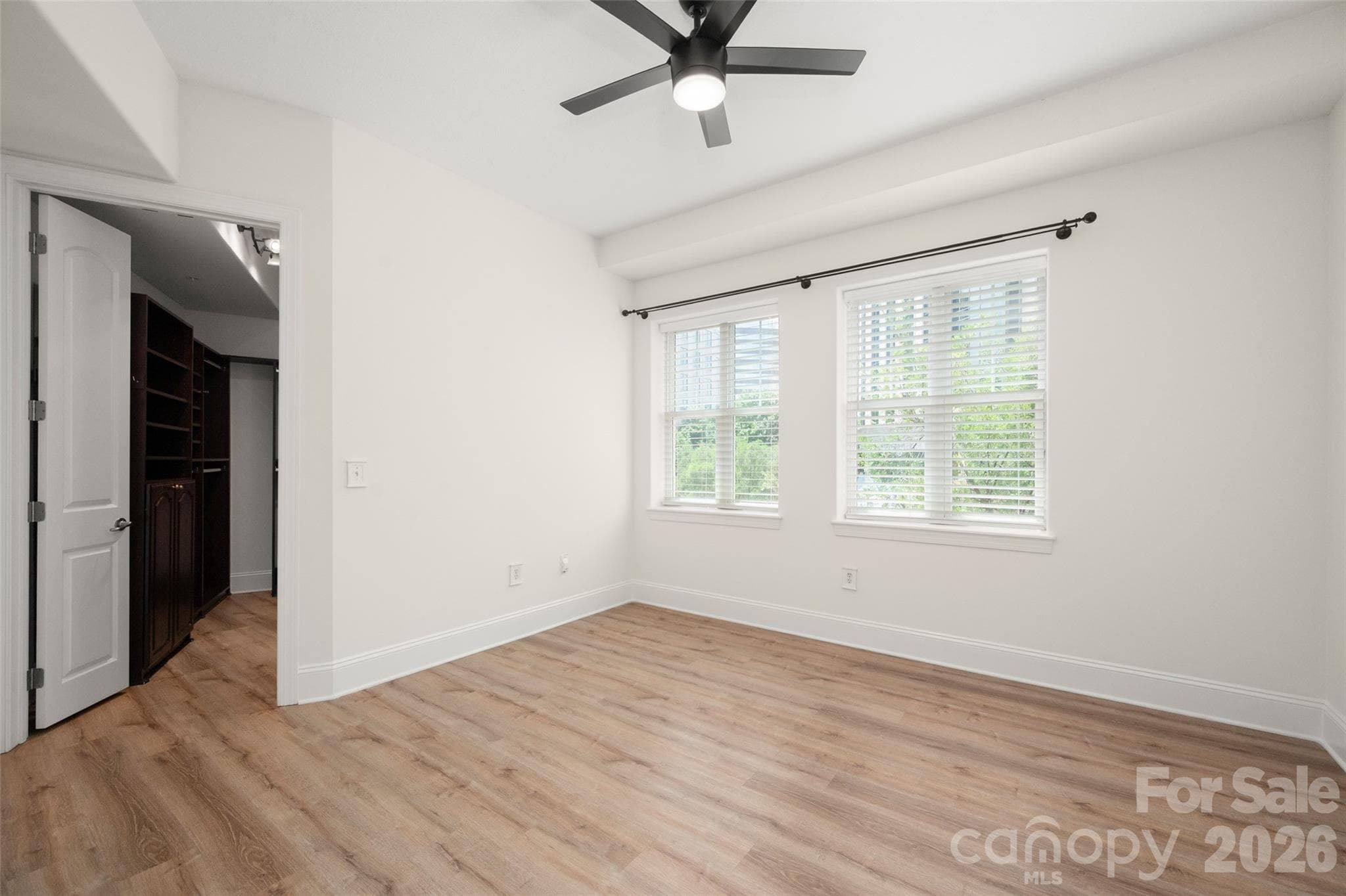 Condominium at 4620 Piedmont Row Drive, Charlotte, photo 12 of 29