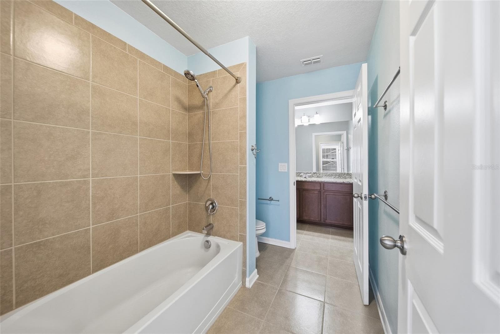 Single Family Residence at 30643 WALKER CUP PL, WESLEY CHAPEL, photo 20 of 47