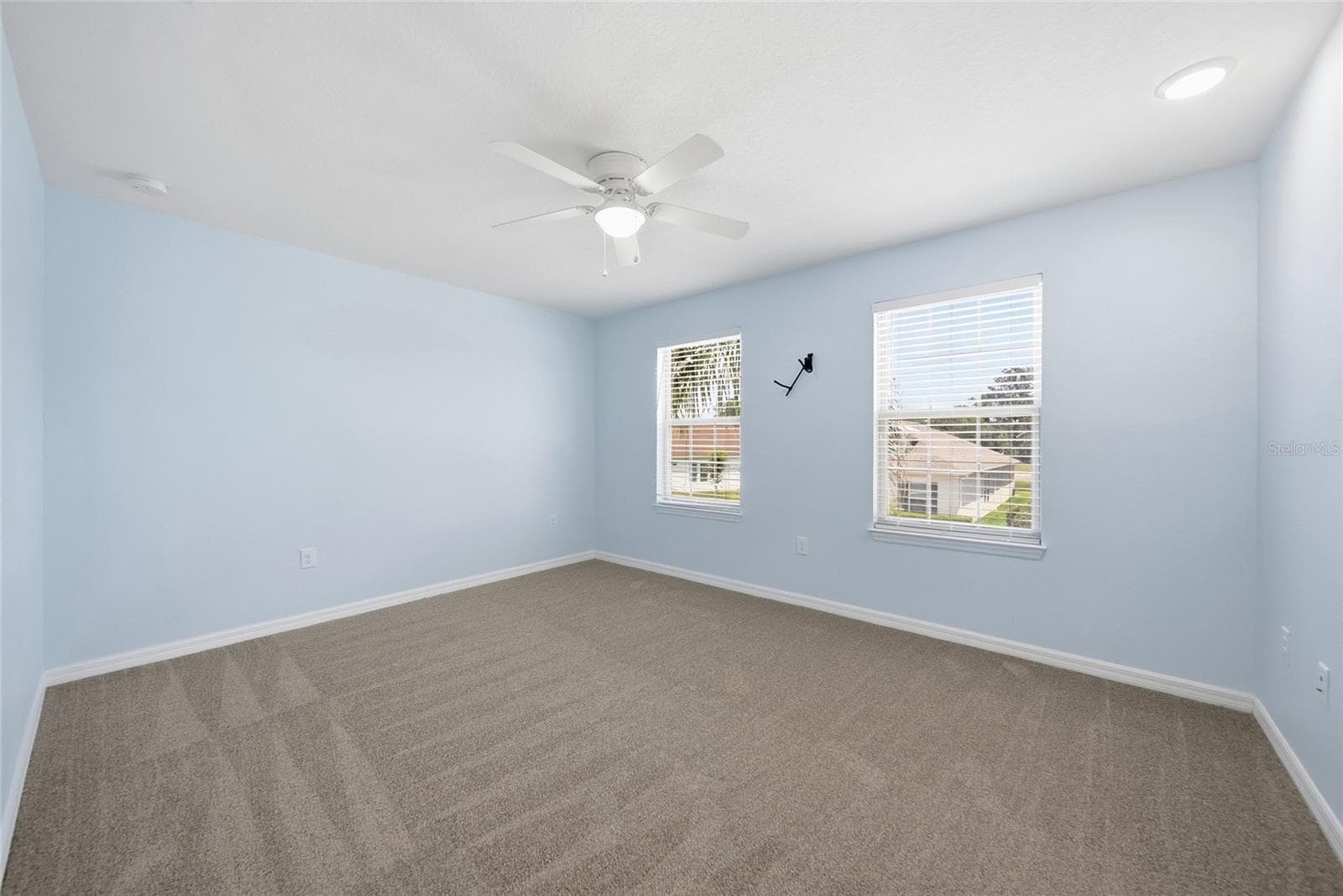 Single Family Residence at 30643 WALKER CUP PL, WESLEY CHAPEL, photo 24 of 47