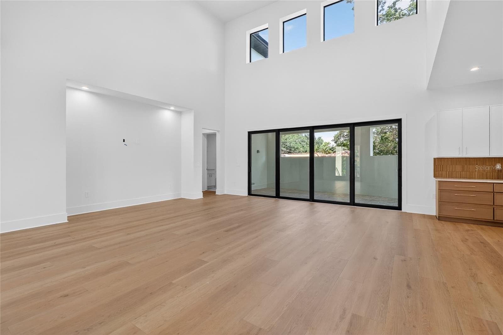 Single Family Residence at 4706 W SAN CARLOS ST, TAMPA, photo 16 of 98