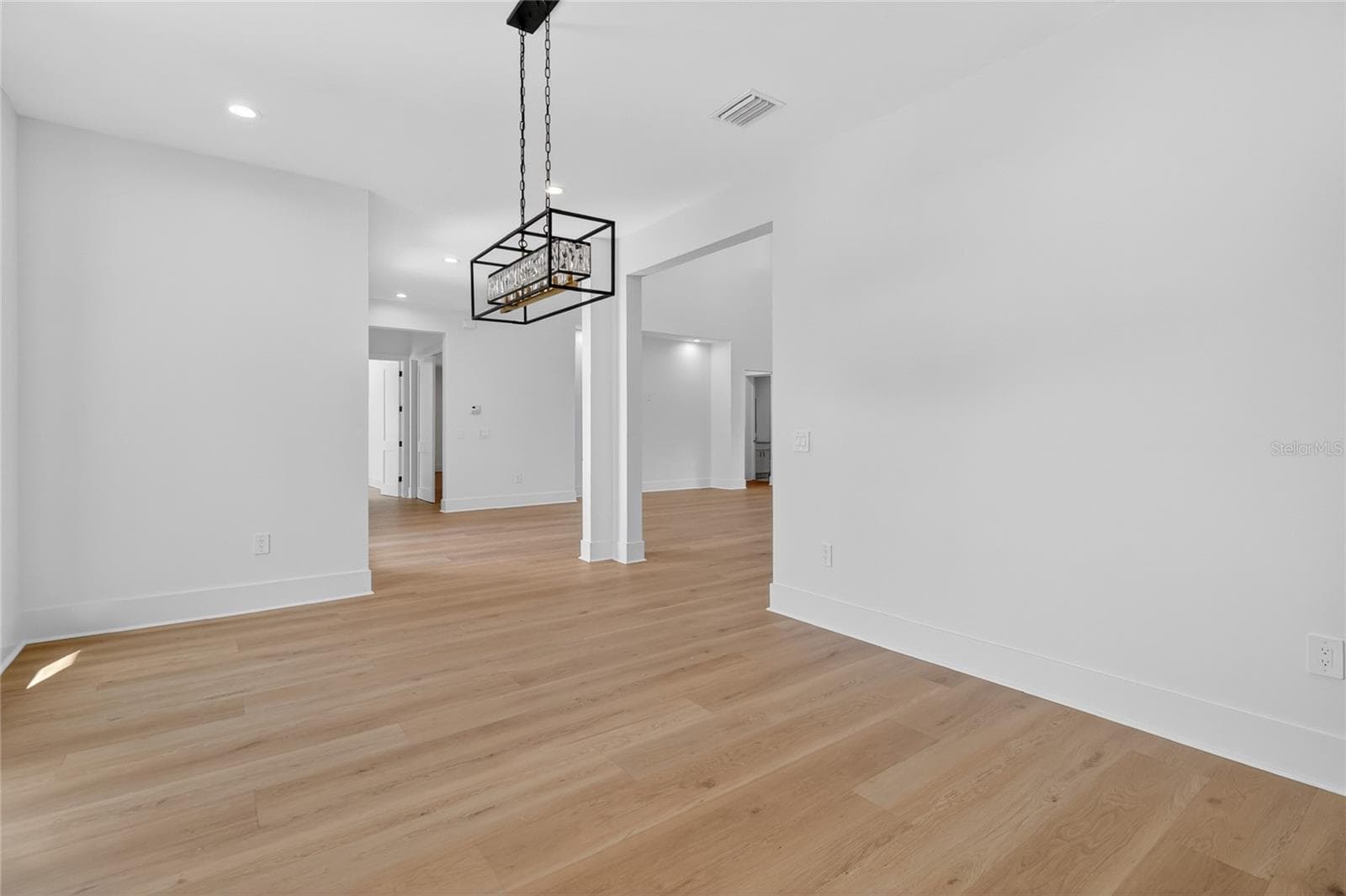 Single Family Residence at 4706 W SAN CARLOS ST, TAMPA, photo 32 of 98