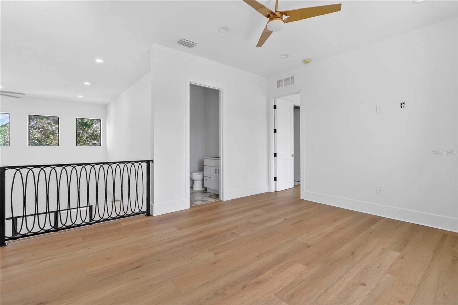 Single Family Residence at 4706 W SAN CARLOS ST, TAMPA, photo 73 of 98