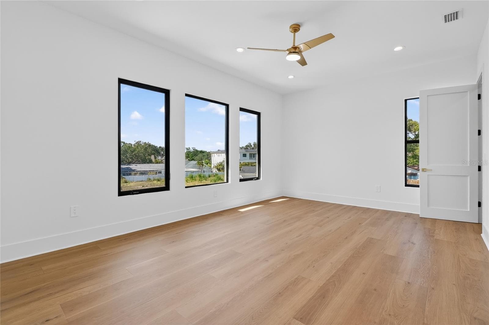 Single Family Residence at 4706 W SAN CARLOS ST, TAMPA, photo 81 of 98