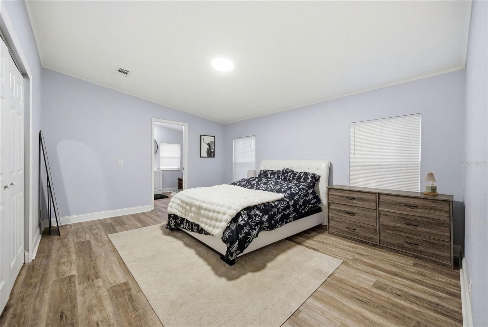Single Family Residence at 5203 N MENDENHALL DR, TAMPA, photo 21 of 42