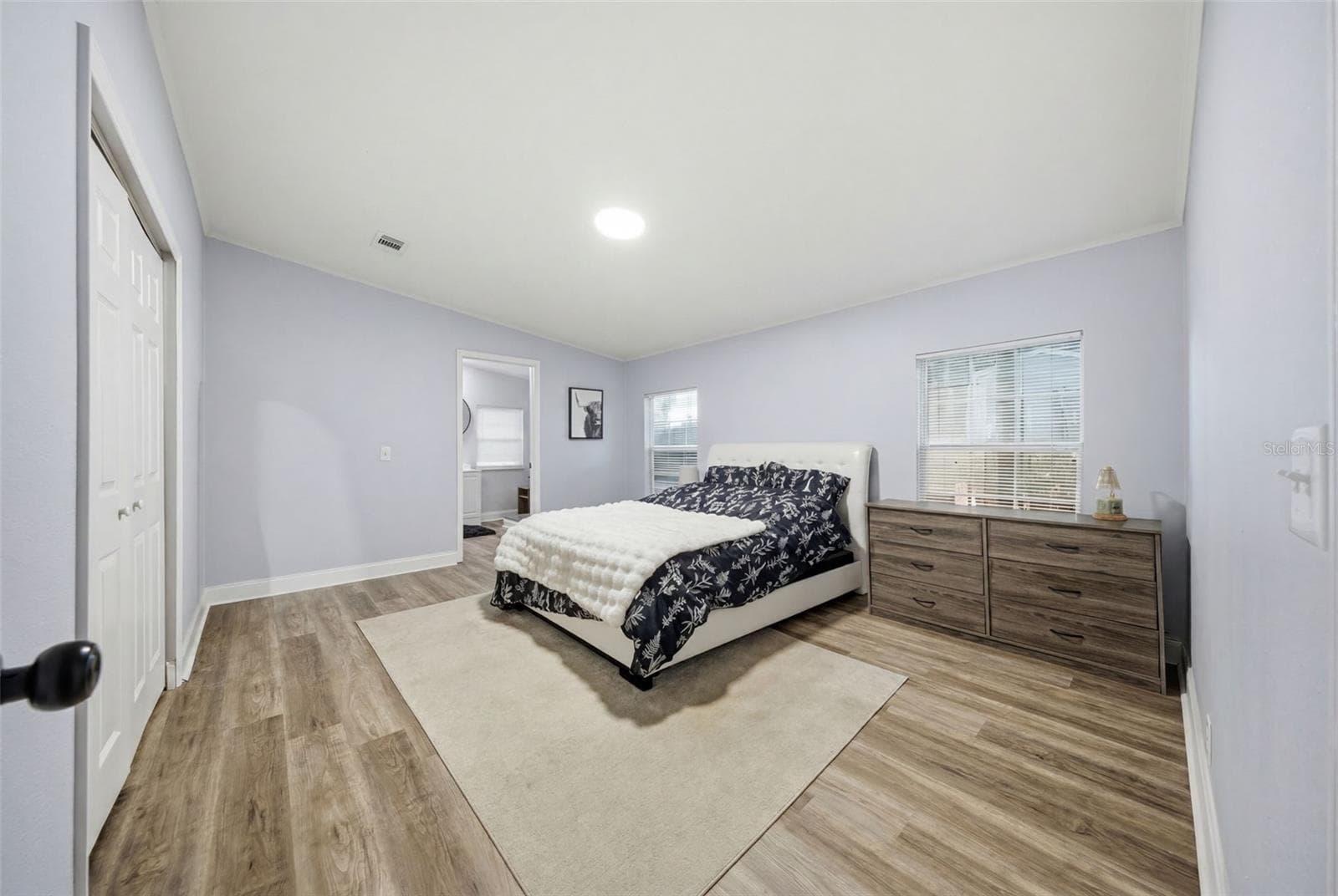 Single Family Residence at 5203 N MENDENHALL DR, TAMPA, photo 26 of 42