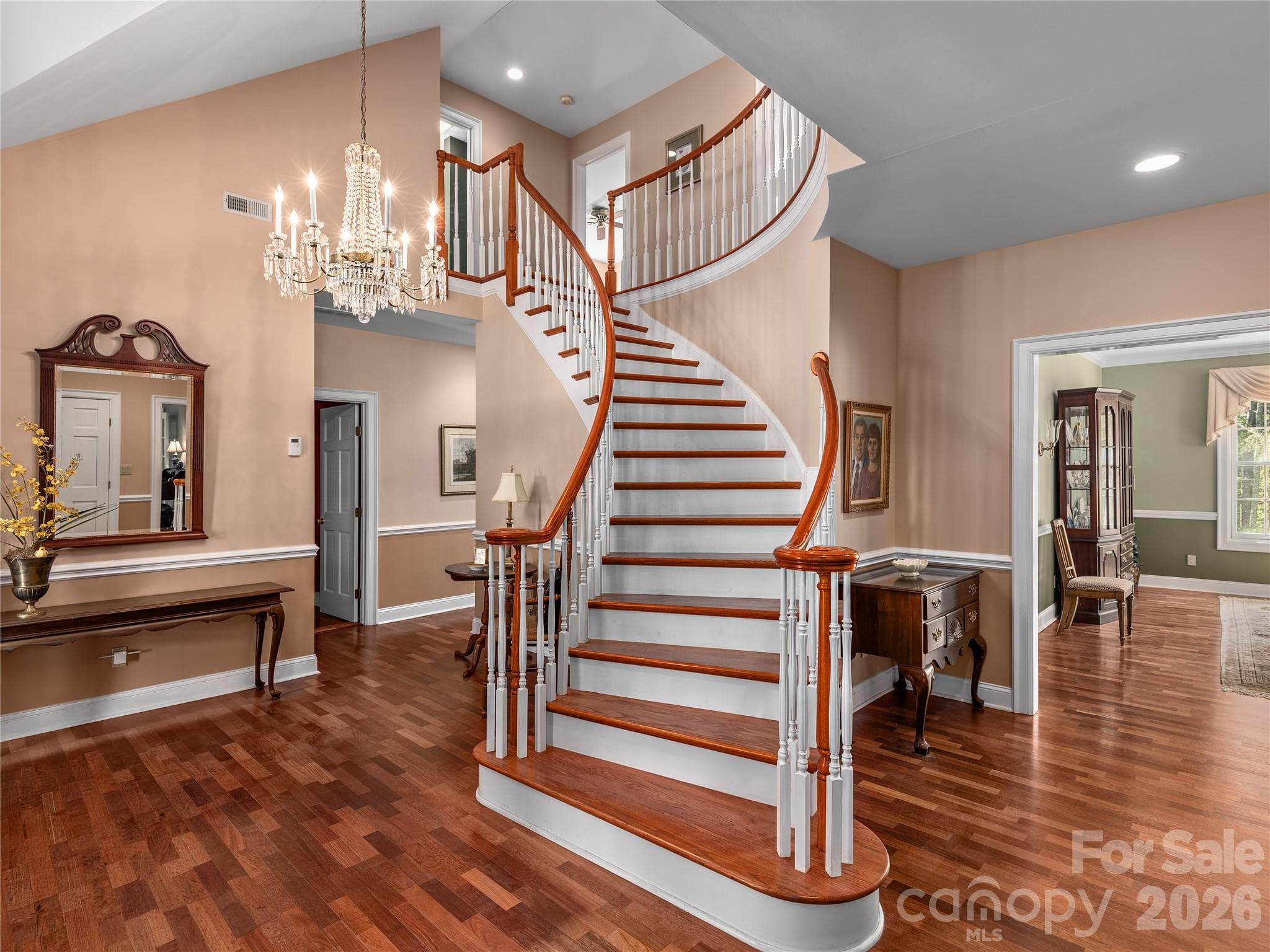 Single Family Residence at Hendersonville, photo 3 of 43