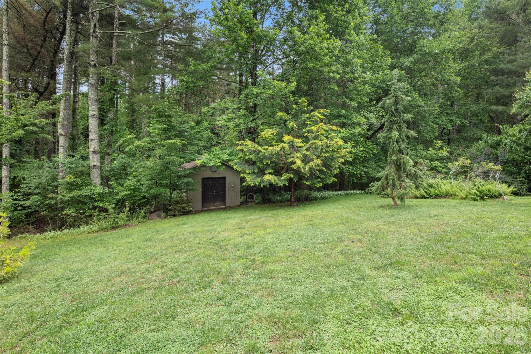 Single Family Residence at Hendersonville, photo 40 of 43