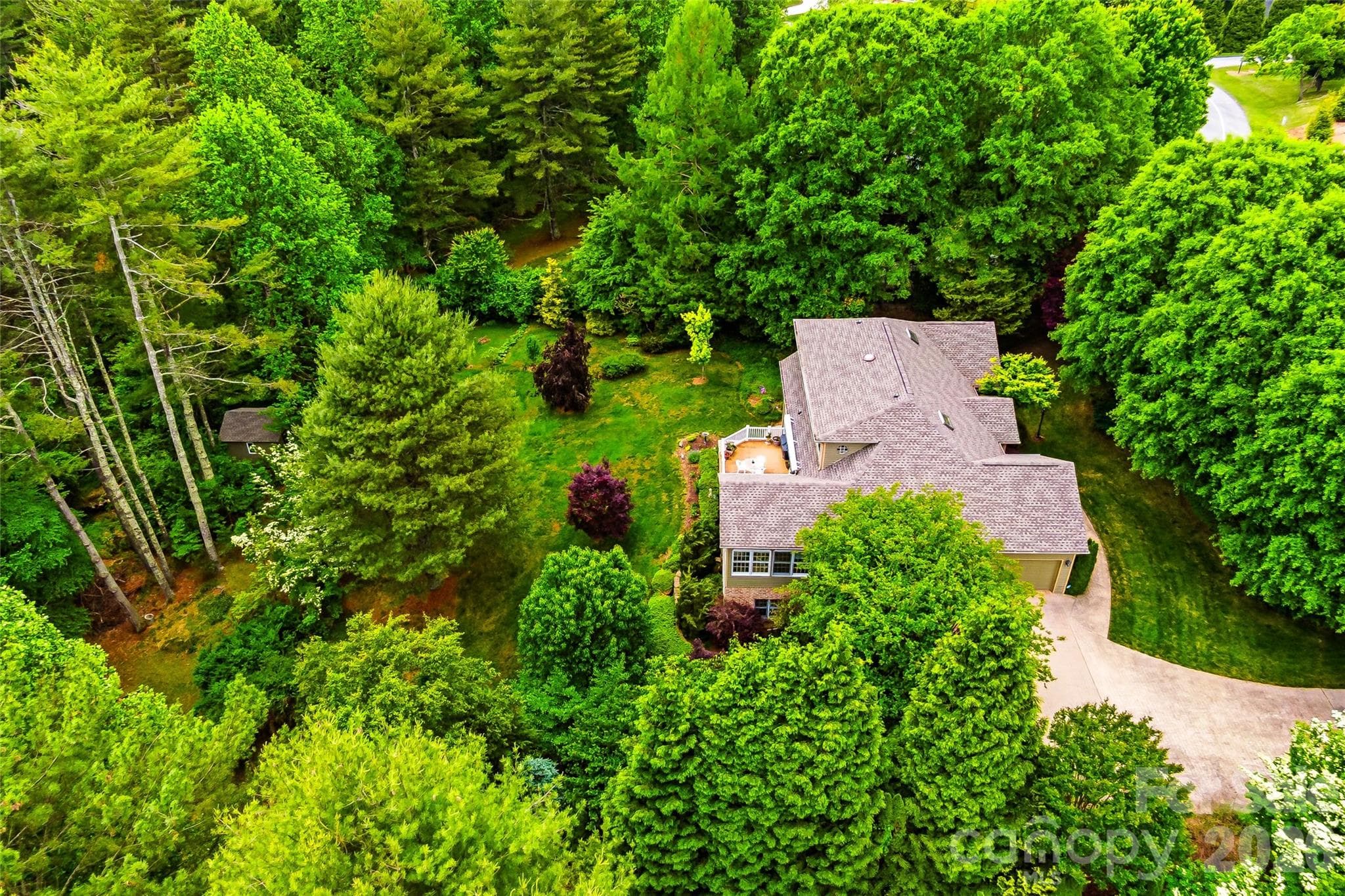 Single Family Residence at Hendersonville, photo 43 of 43