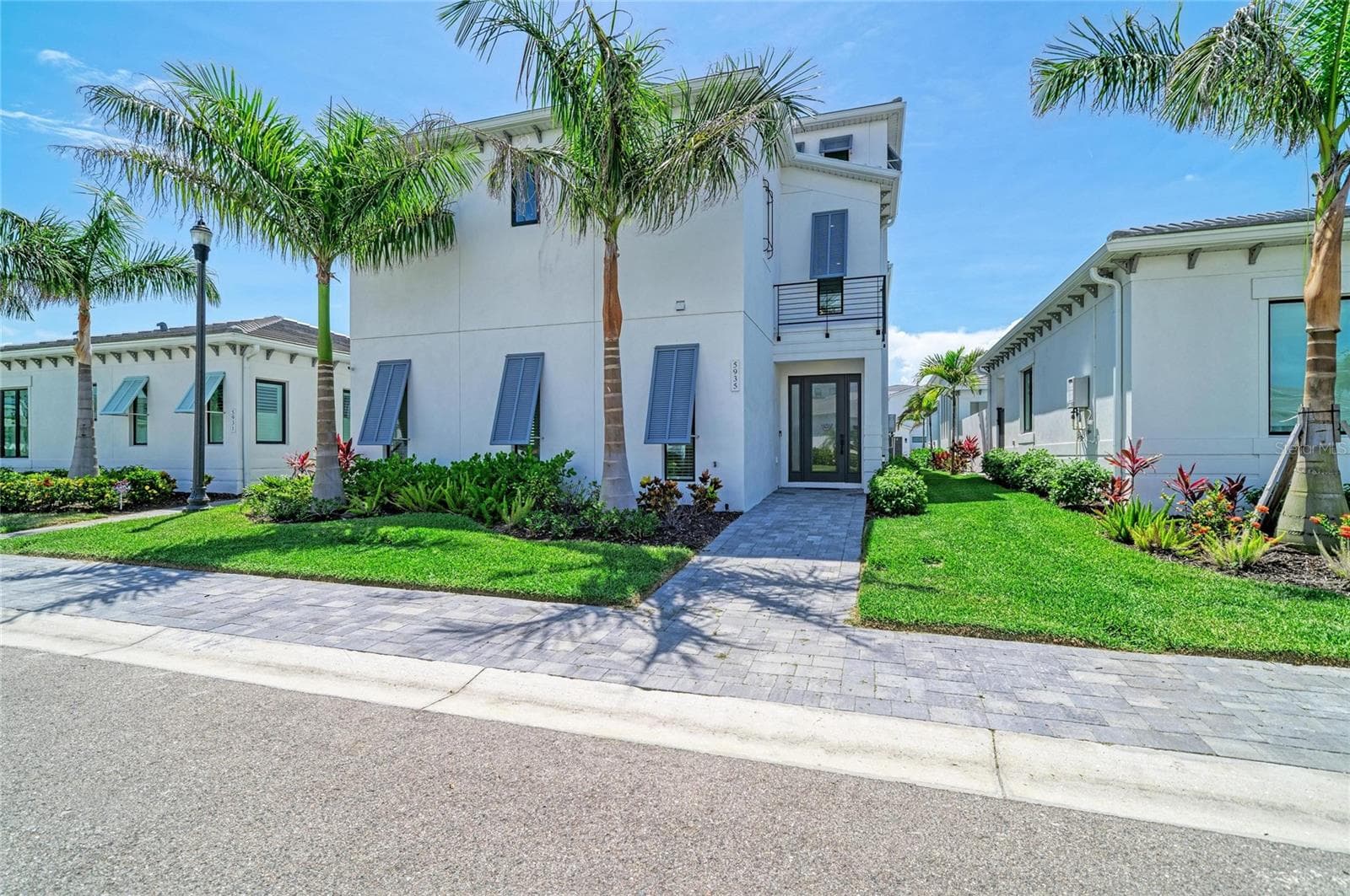 5935 CAT CLAW LN