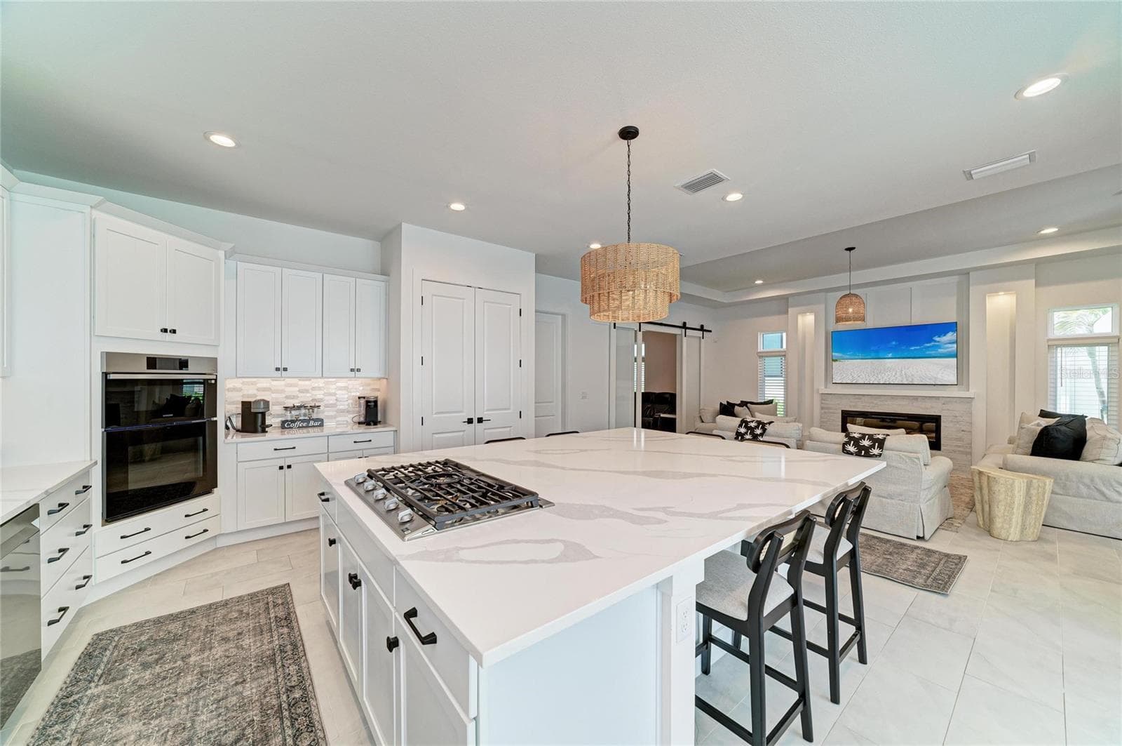 Kitchen - 5935 CAT CLAW LN, BRADENTON