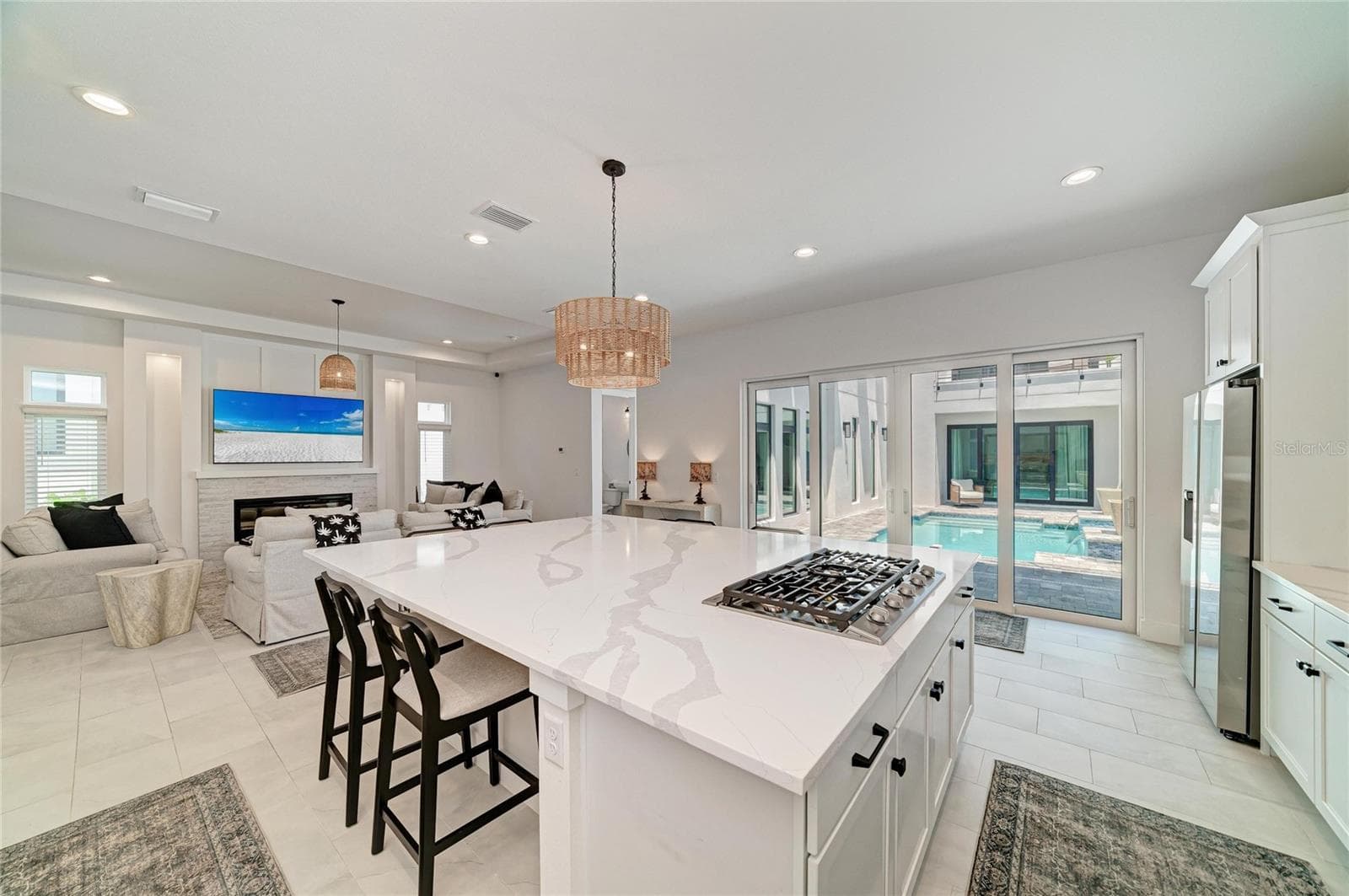 Kitchen - 5935 CAT CLAW LN, BRADENTON