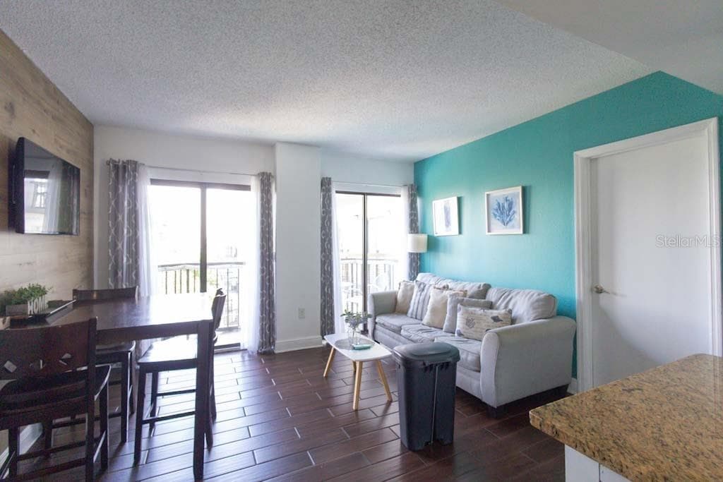 Condo - Hotel at 6165 CARRIER DR #1601, ORLANDO, photo 3 of 25