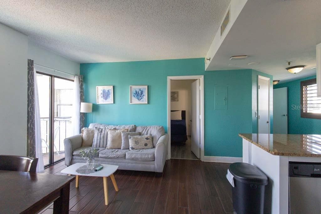 Condo - Hotel at 6165 CARRIER DR #1601, ORLANDO, photo 4 of 25