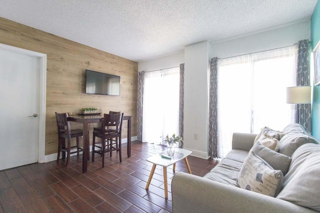 Condo - Hotel at 6165 CARRIER DR #1601, ORLANDO, photo 5 of 25