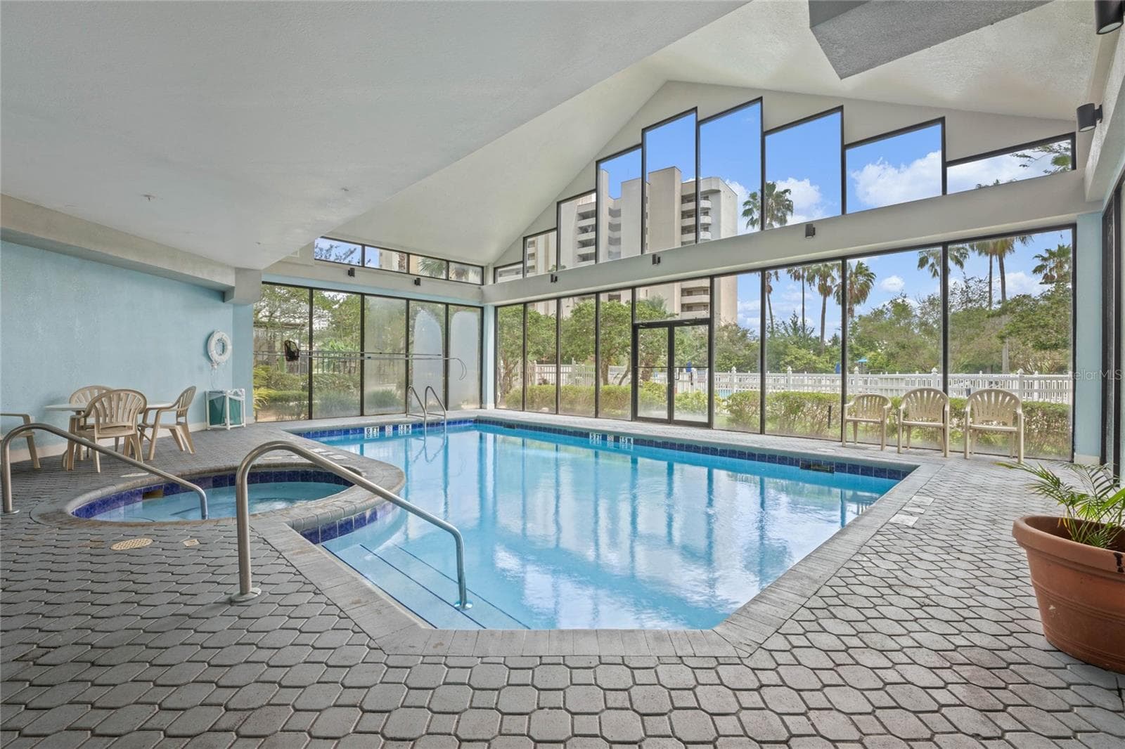 Condo - Hotel at 6165 CARRIER DR #1601, ORLANDO, photo 22 of 25
