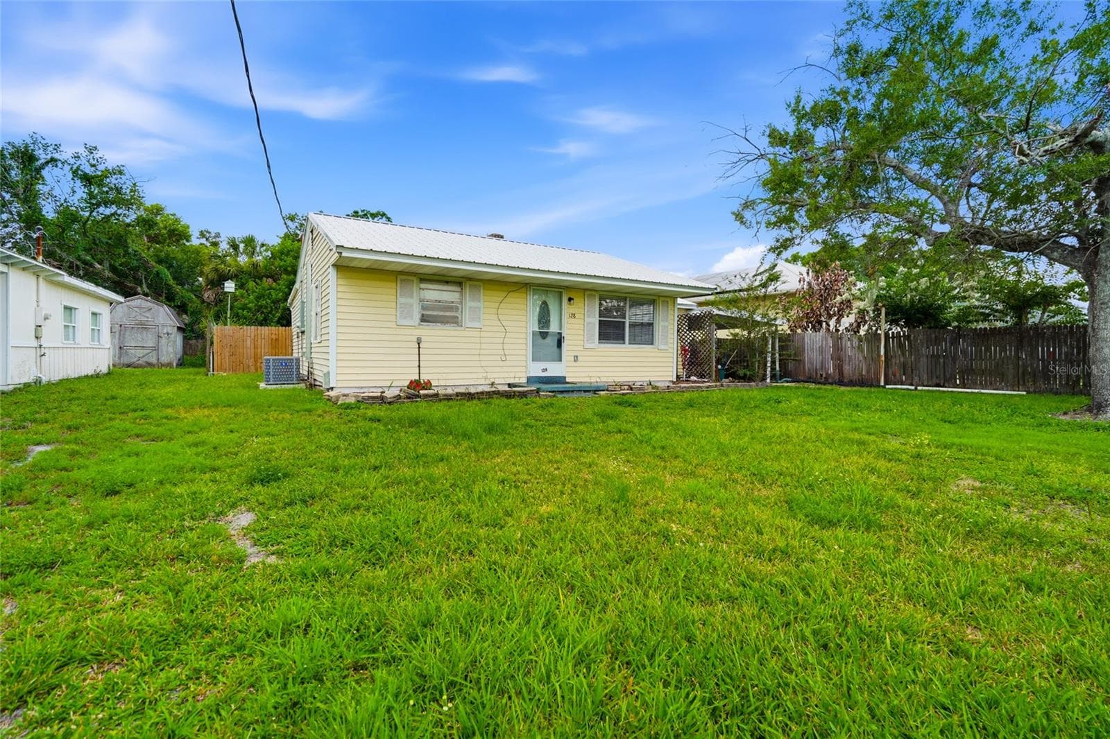 Single Family Residence at 128 NW 10TH DR, MULBERRY, photo 4 of 22