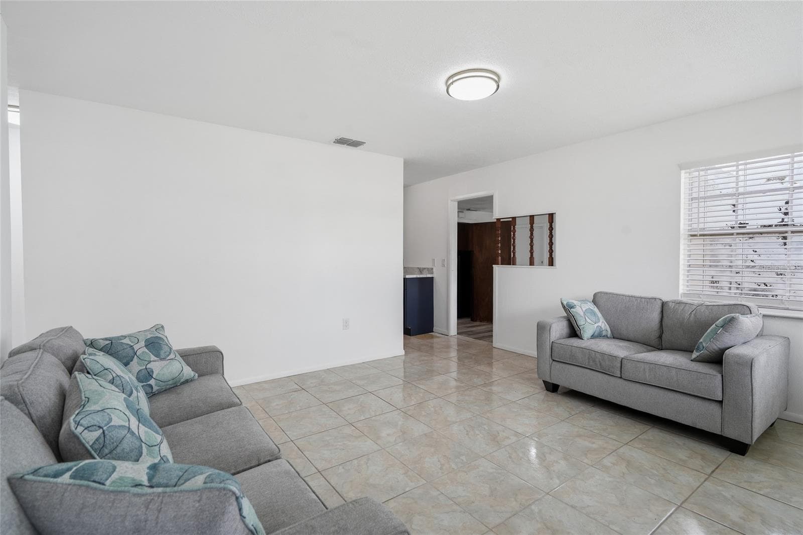 Single Family Residence at 128 NW 10TH DR, MULBERRY, photo 8 of 22