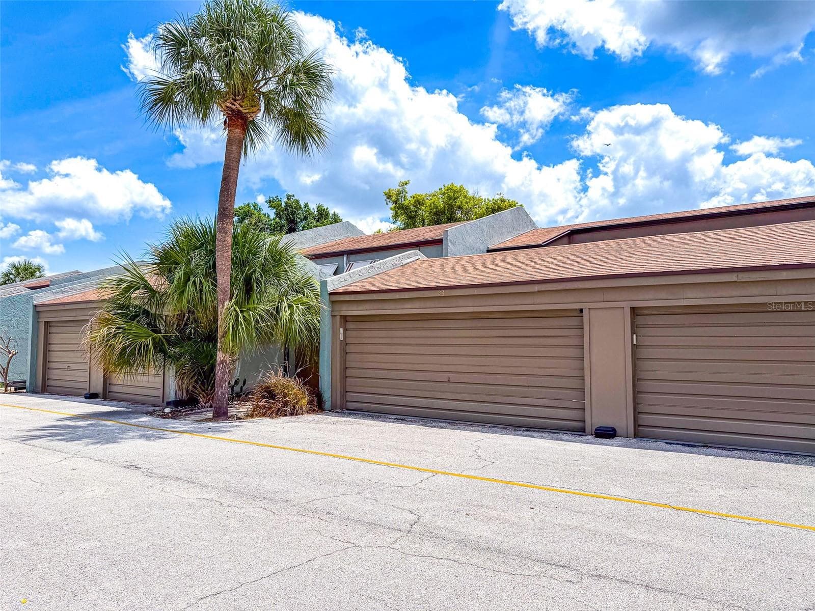 Condominium at 2500 21ST ST NW #22, WINTER HAVEN, photo 2 of 38