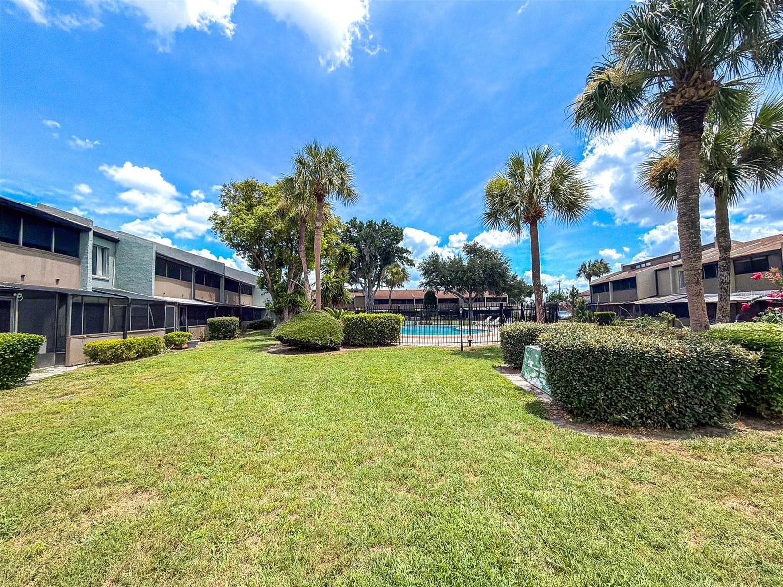 Condominium at 2500 21ST ST NW #22, WINTER HAVEN, photo 31 of 38