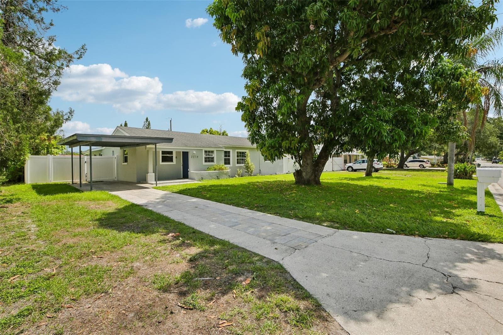 Single Family Residence at 2214 23RD AVE W, BRADENTON, photo 5 of 38