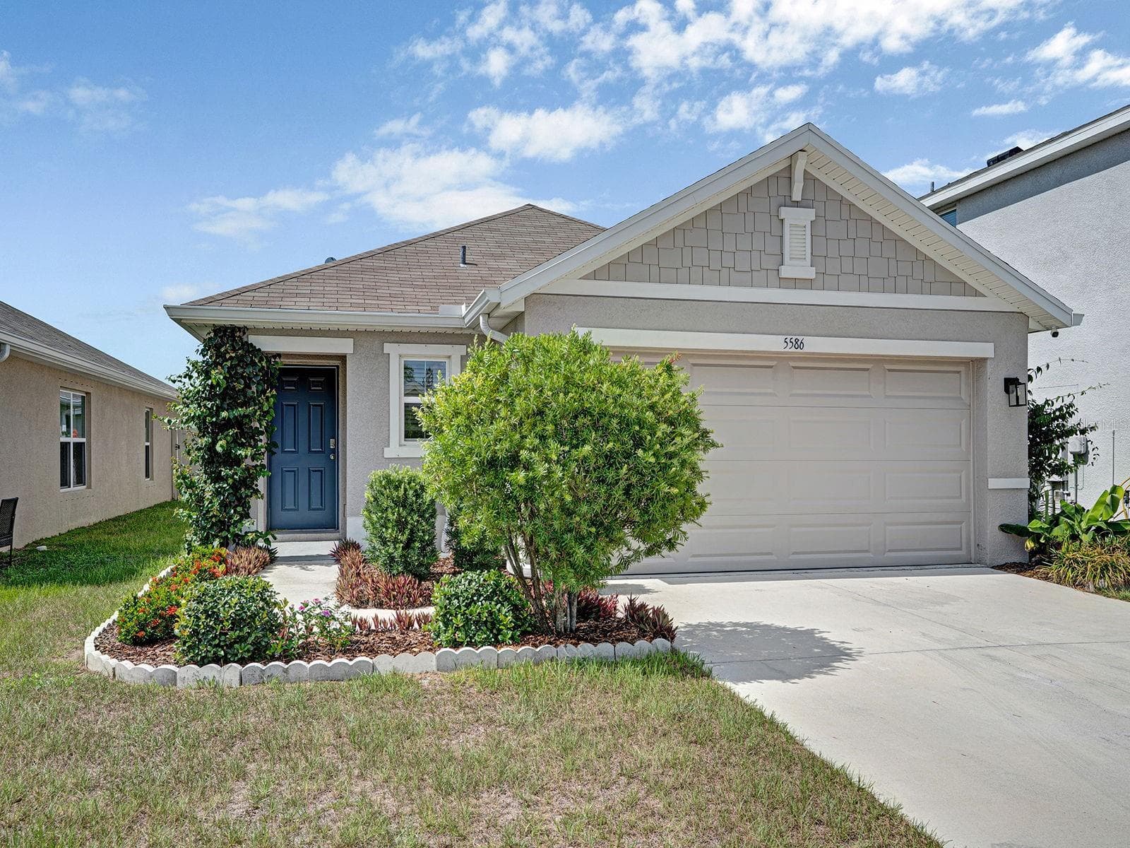 5586 LOGAN CAVE AVE
