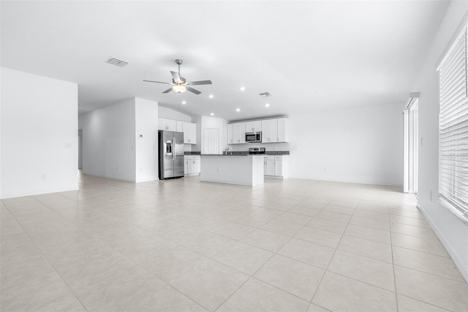Single Family Residence at 4312 FABULOUS FINCH LN, BARTOW, photo 9 of 65
