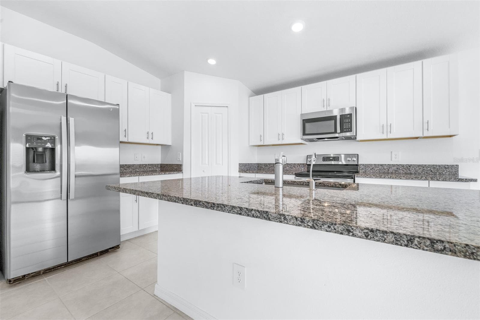 Single Family Residence at 4312 FABULOUS FINCH LN, BARTOW, photo 16 of 65