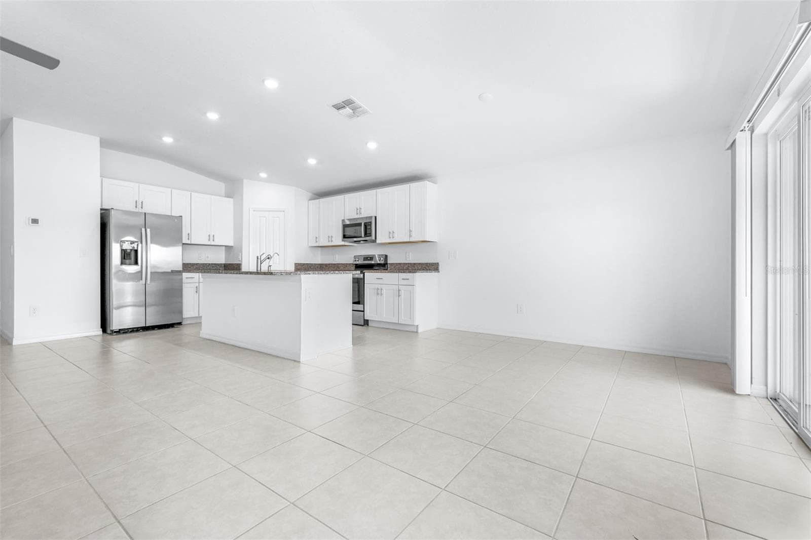 Single Family Residence at 4312 FABULOUS FINCH LN, BARTOW, photo 22 of 65