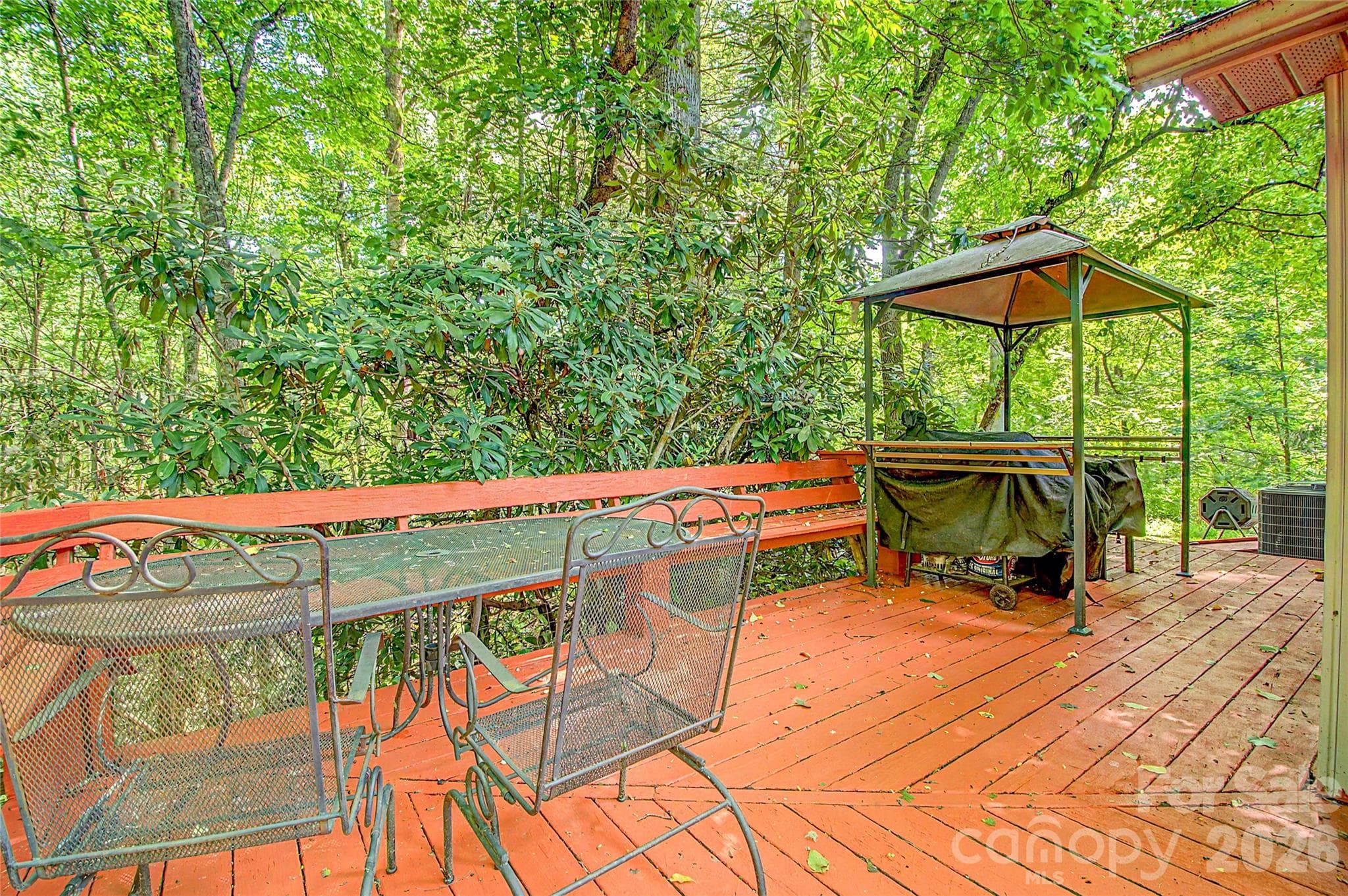 Single Family Residence at Hendersonville, photo 7 of 48