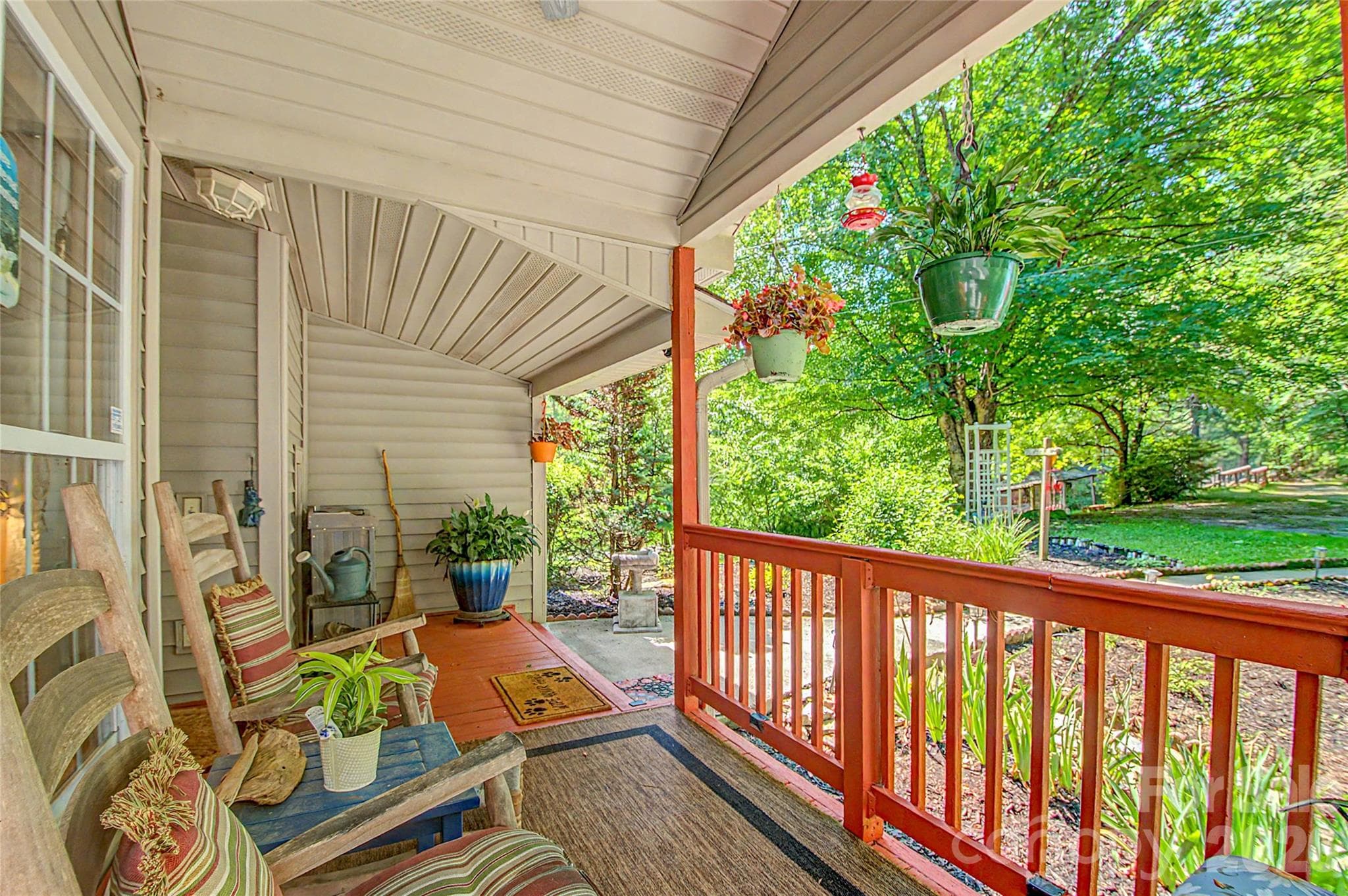 Single Family Residence at Hendersonville, photo 9 of 48