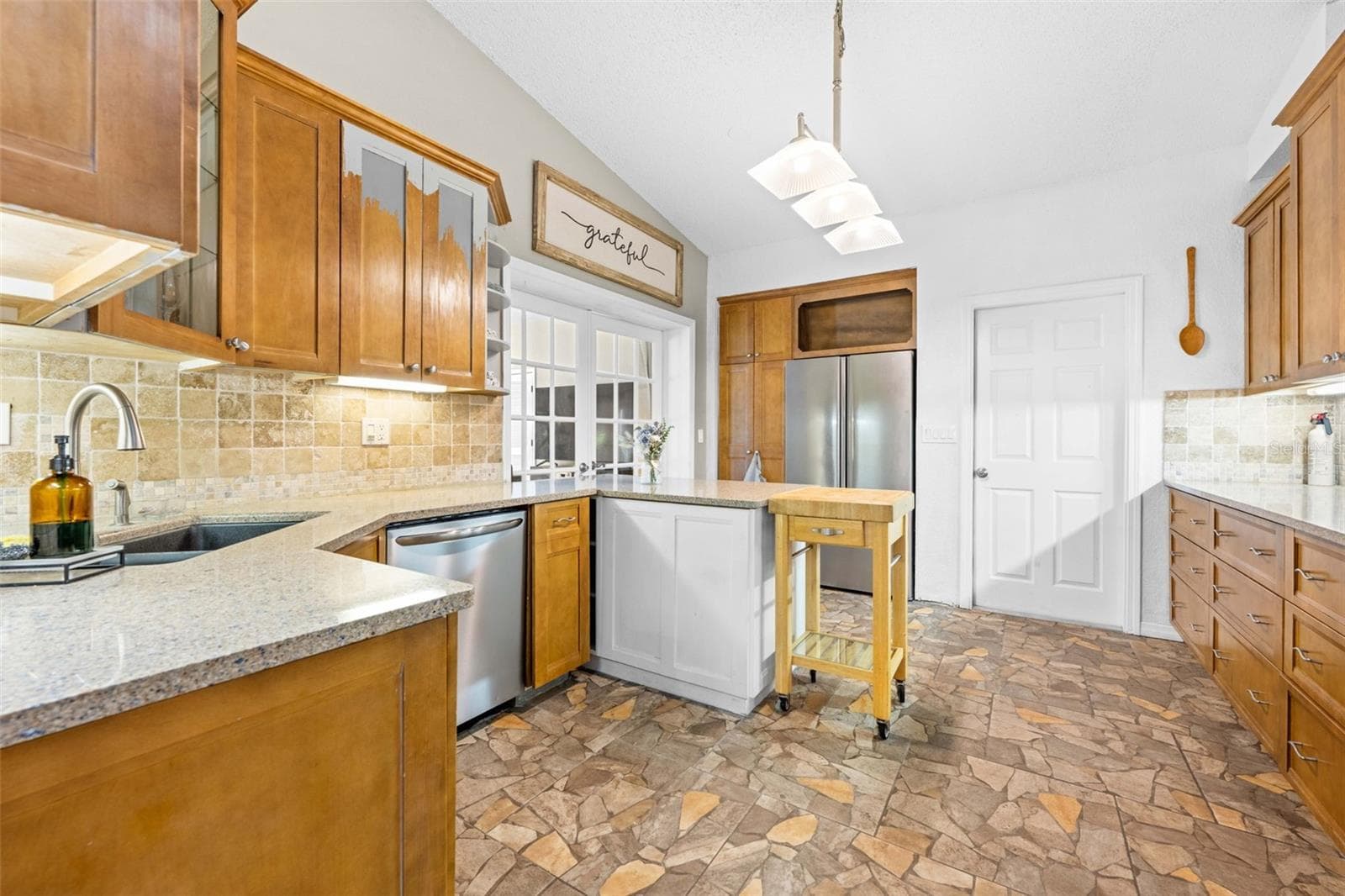 Single Family Residence at 9354 MISSISSIPPI RUN, WEEKI WACHEE, photo 19 of 78