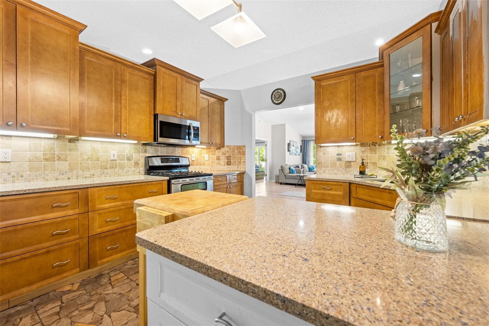Single Family Residence at 9354 MISSISSIPPI RUN, WEEKI WACHEE, photo 25 of 78