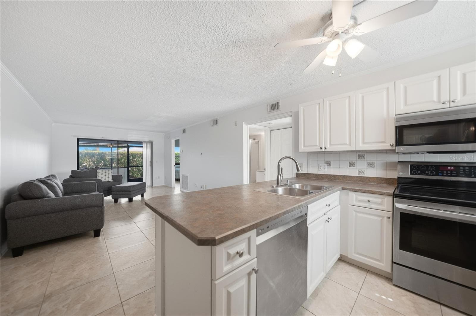Condominium at 26485 RAMPART BLVD #D4, PUNTA GORDA, photo 8 of 43