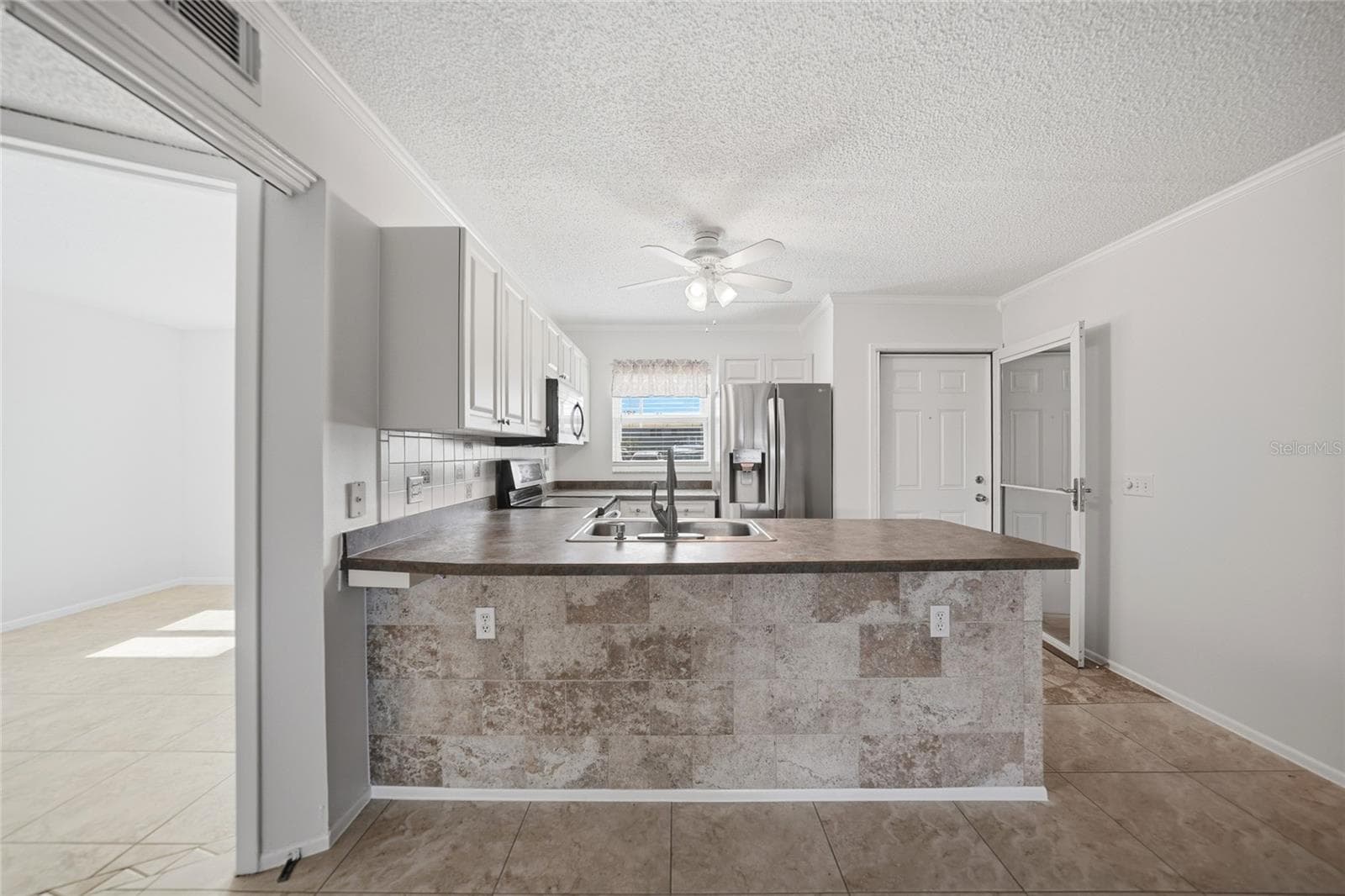 Condominium at 26485 RAMPART BLVD #D4, PUNTA GORDA, photo 10 of 43