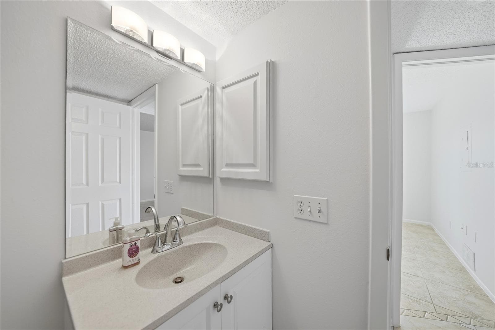 Condominium at 26485 RAMPART BLVD #D4, PUNTA GORDA, photo 29 of 43