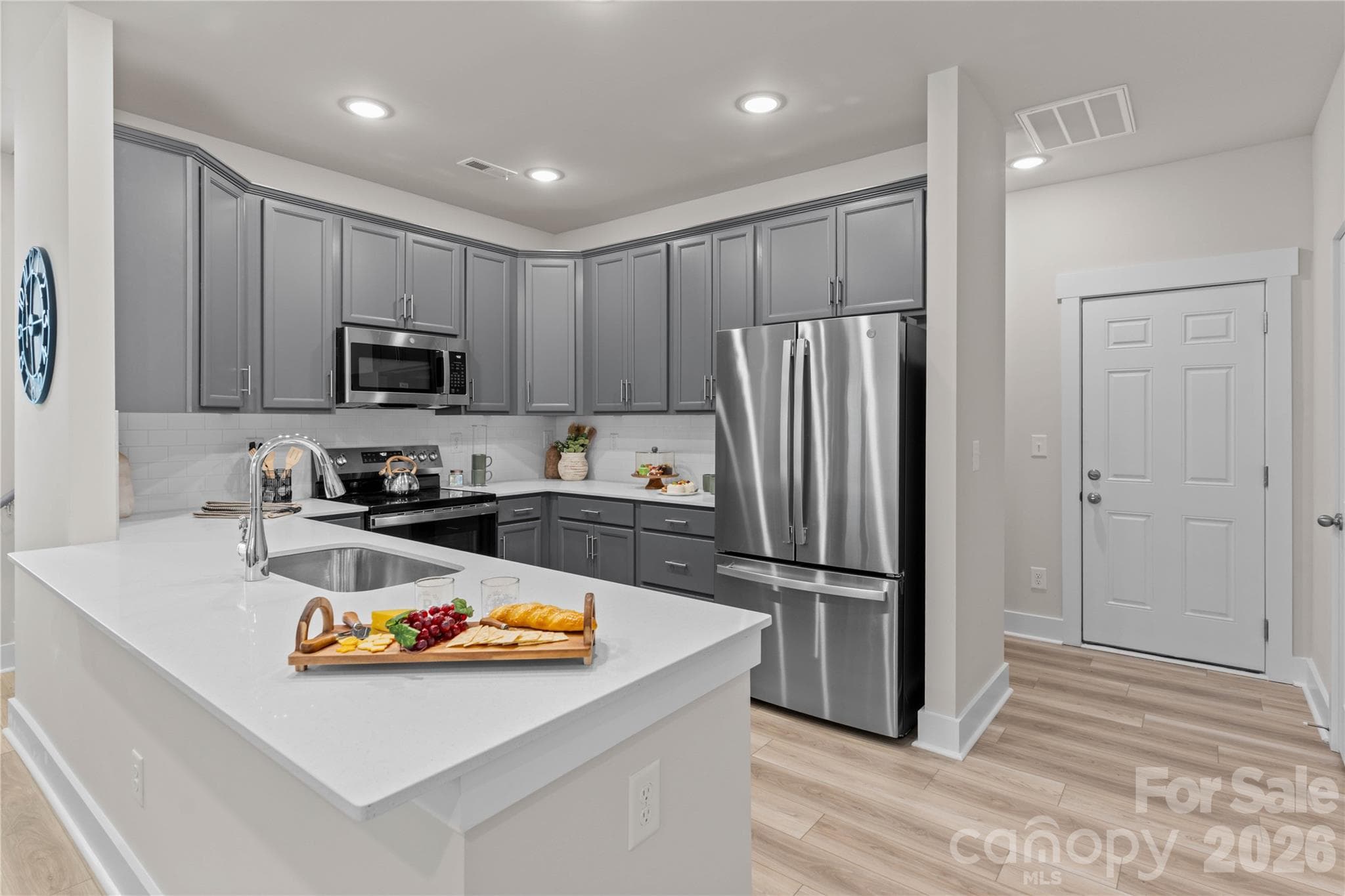 Townhouse at Gastonia, photo 6 of 14