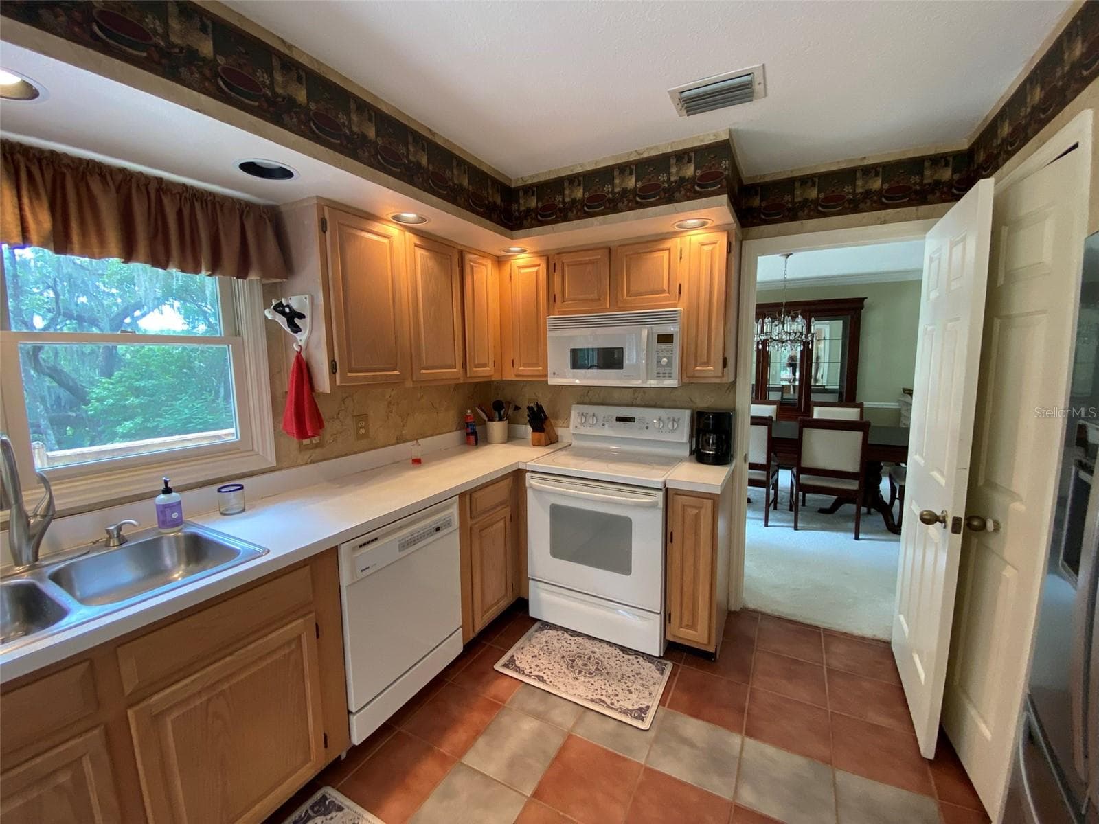 Single Family Residence at 1016 LAKESIDE DR. DR, APOPKA, photo 20 of 64