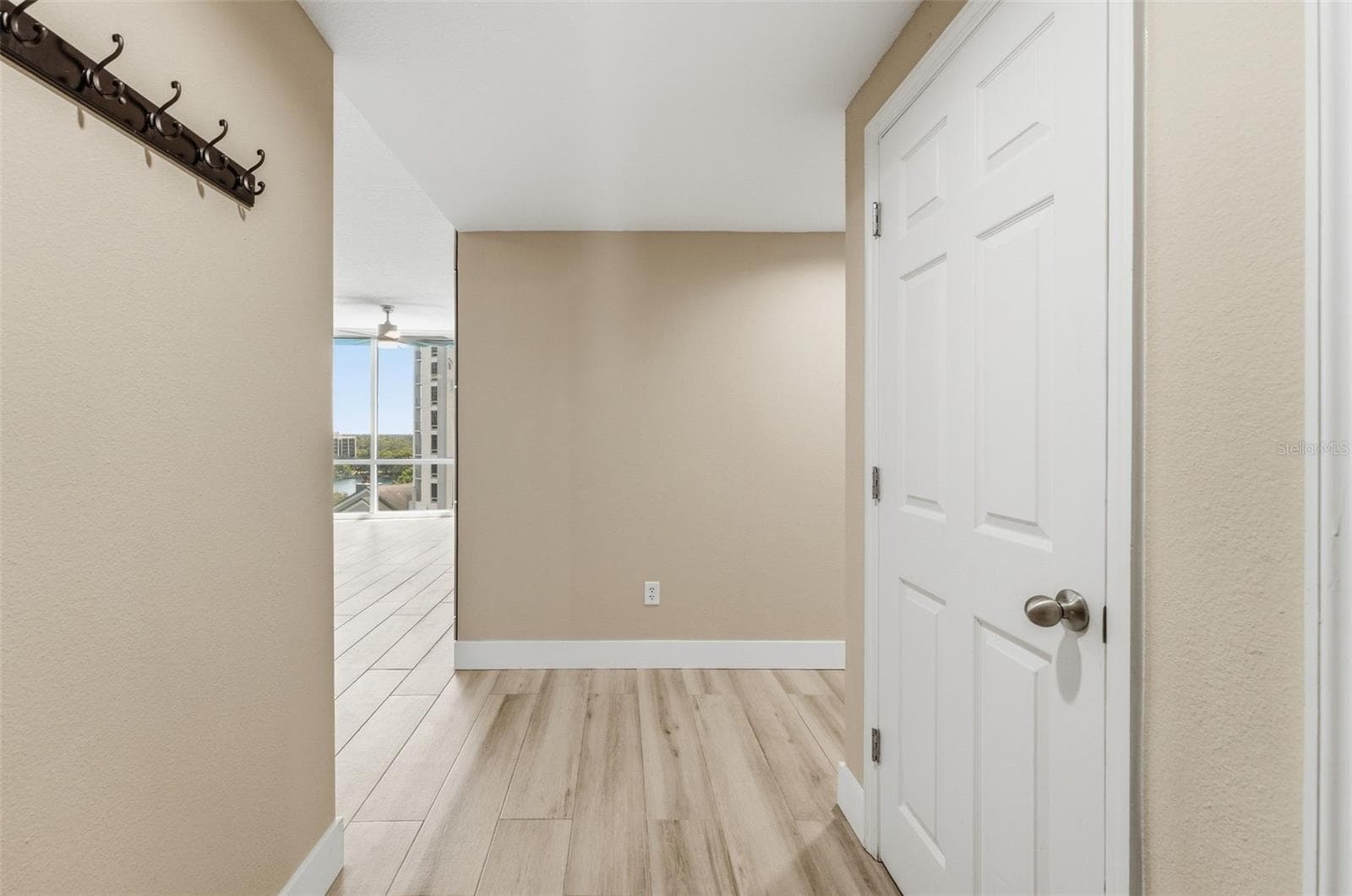 Condominium at 322 E CENTRAL BLVD #912, ORLANDO, photo 10 of 41