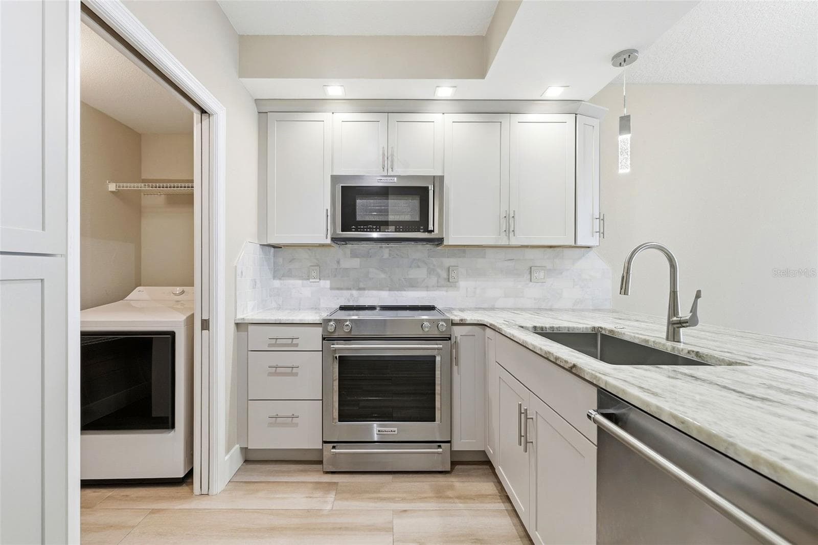 Condominium at 322 E CENTRAL BLVD #912, ORLANDO, photo 16 of 41