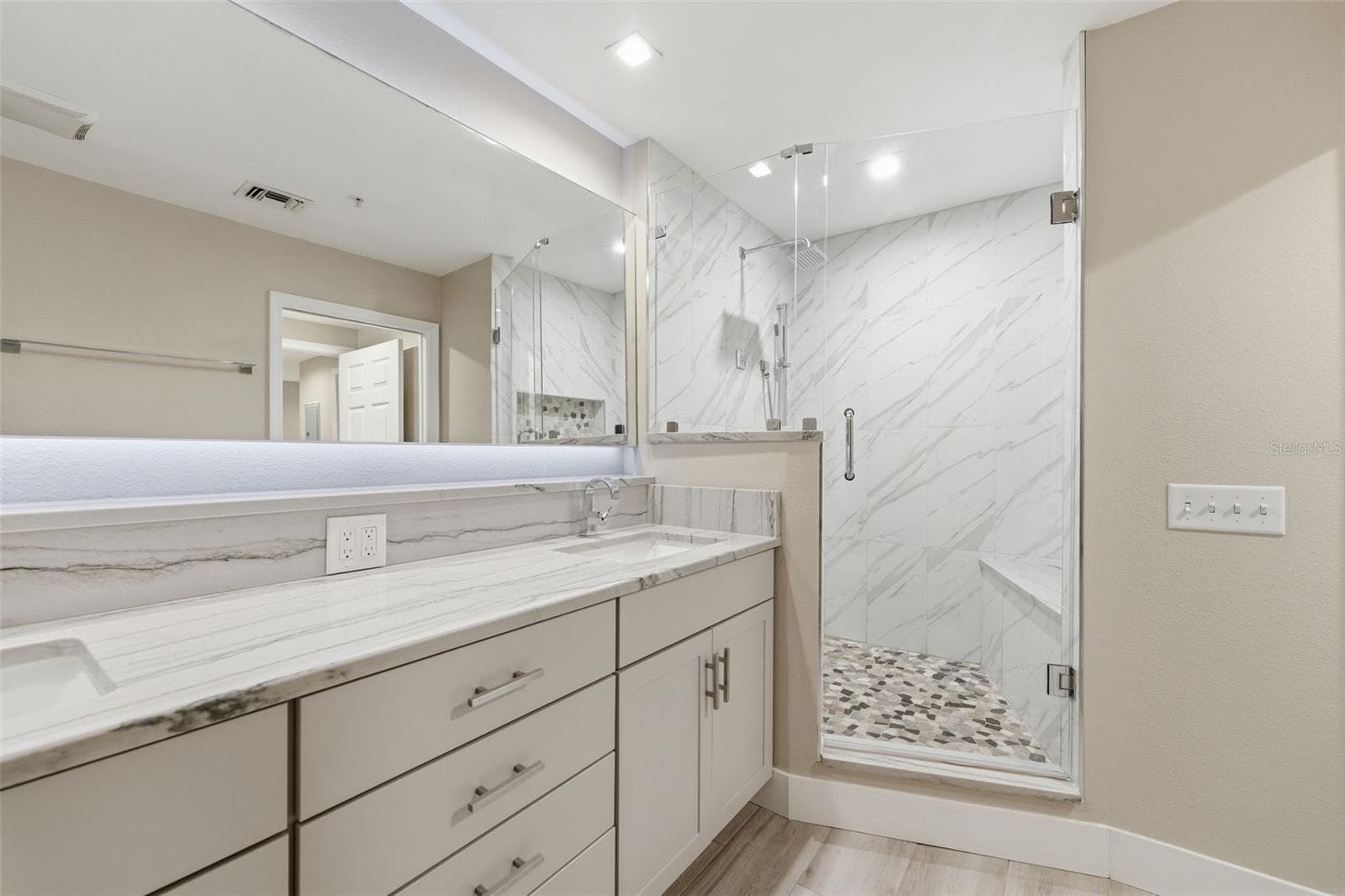 Condominium at 322 E CENTRAL BLVD #912, ORLANDO, photo 21 of 41