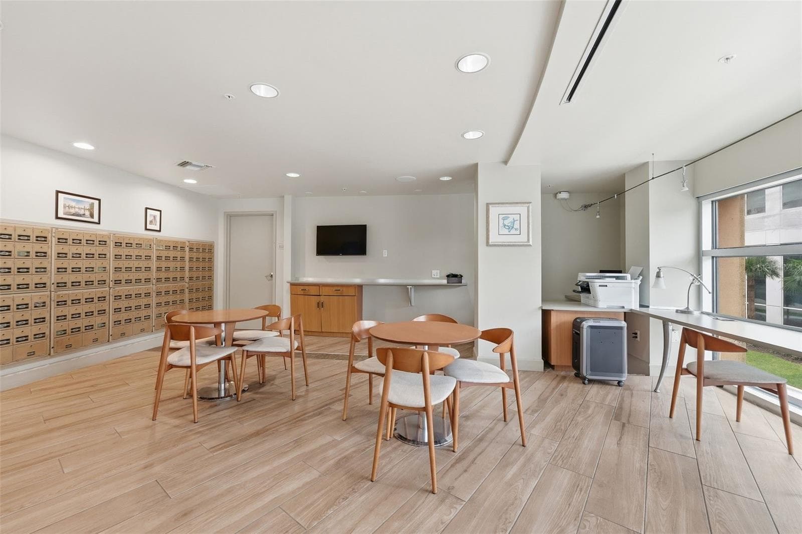 Condominium at 322 E CENTRAL BLVD #912, ORLANDO, photo 35 of 41